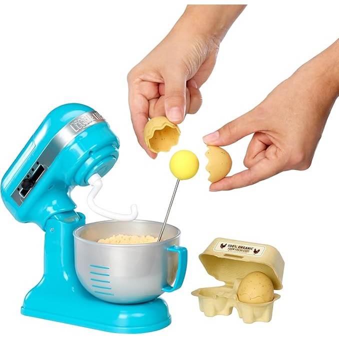 Little Tikes Creative Chefs Baker's Kit - With Special Sand Make-It! by MGA Entertainment