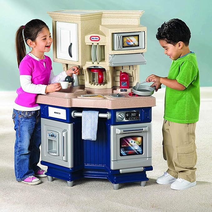 Little Tikes Super Chef Kitchen by MGA Entertainment
