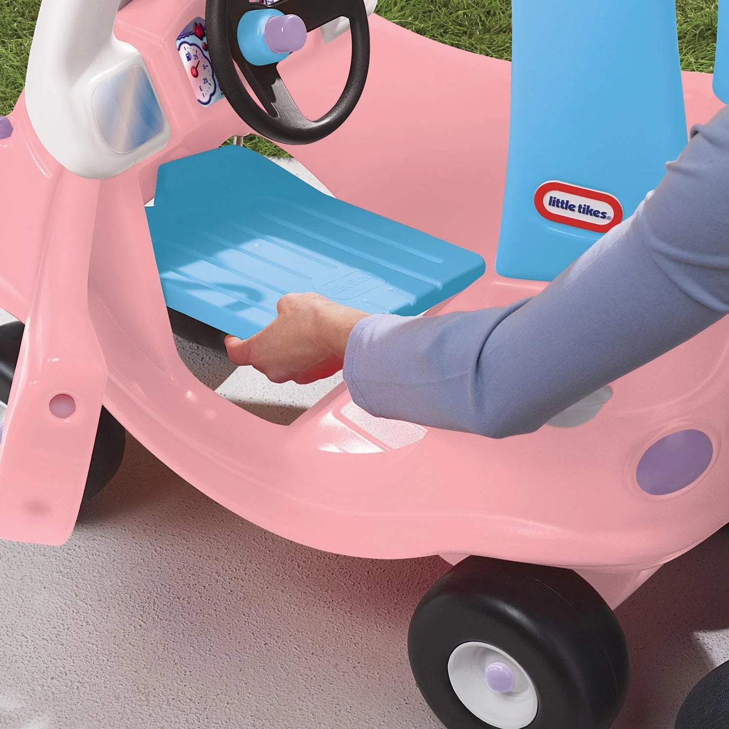 Little tikes Princess Cozy Coupe by MGA Entertainment