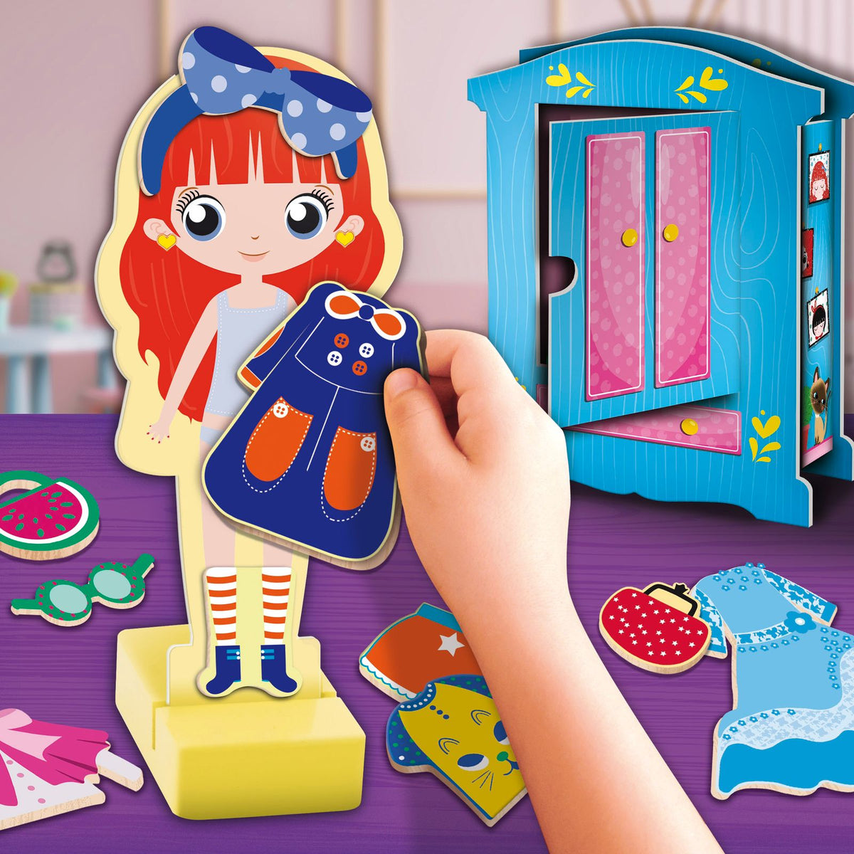 MONTESSORI MAGNETIC FASHION DOLL by Lisciani