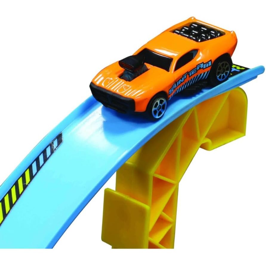 Maisto Fresh Metal100 Loop & Launch Stunt Set by Maisto