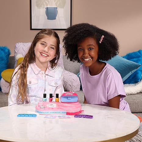 Miraculous Ladybug - Marinette's Nail Studio, Nail Polish Kit by Playmates Toys