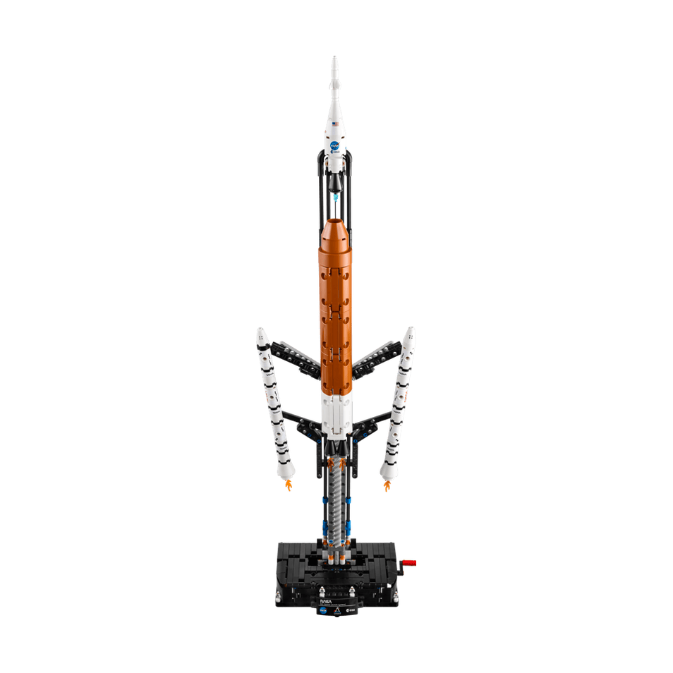 LEGO NASA Artemis Space Launch System Rocket (42221) by LEGO
