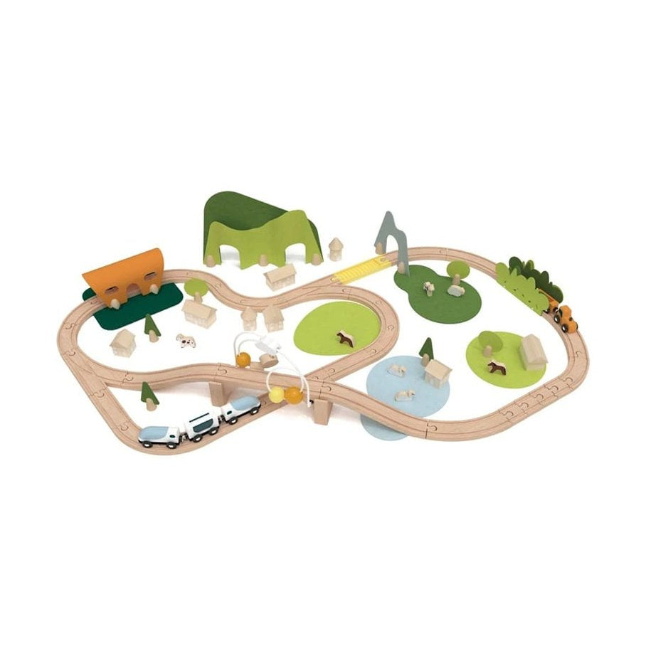 NEW NATURAL TRAIN SET by Classic World