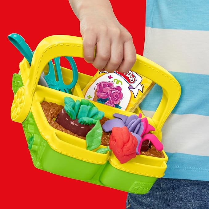 PLAY-DOH BLOOMING FLOWERS by Hasbro