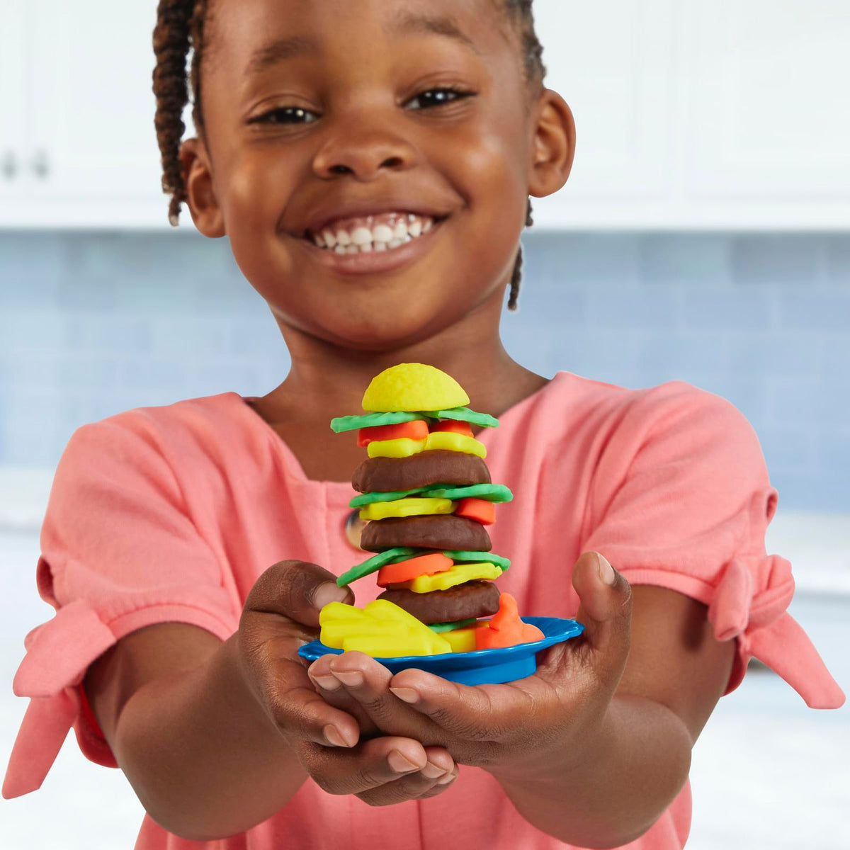 PLAY DOH BUSY CHEF’S RESTAURANT PLAYSET by Hasbro