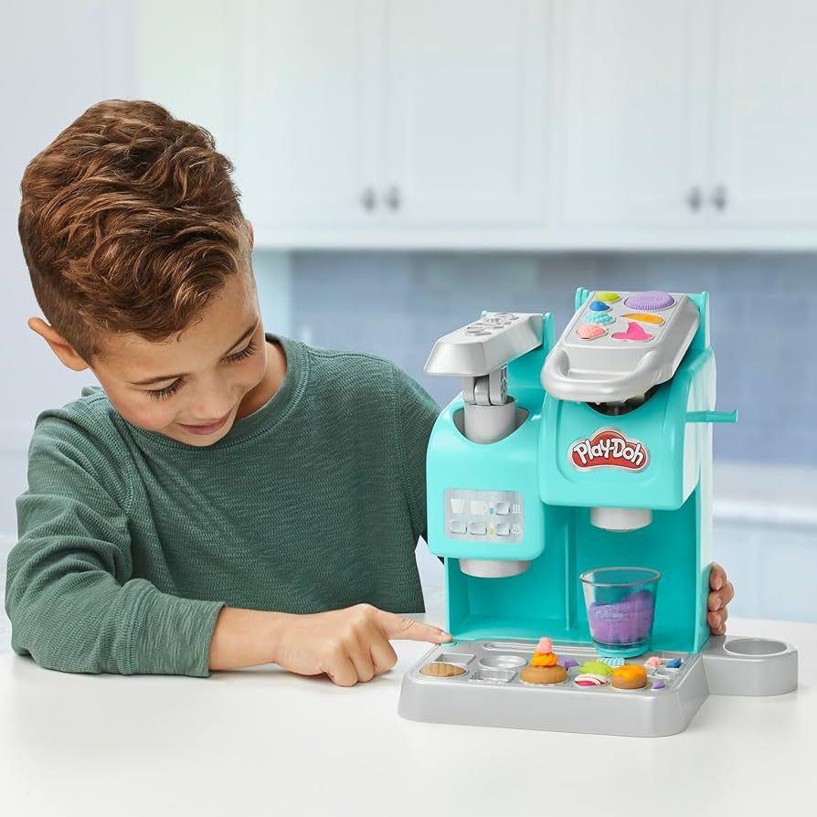 PLAY DOH SUPER COLORFUL CAFE PLAYSET by Hasbro