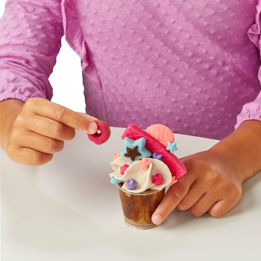 PLAY DOH SUPER COLORFUL CAFE PLAYSET by Hasbro