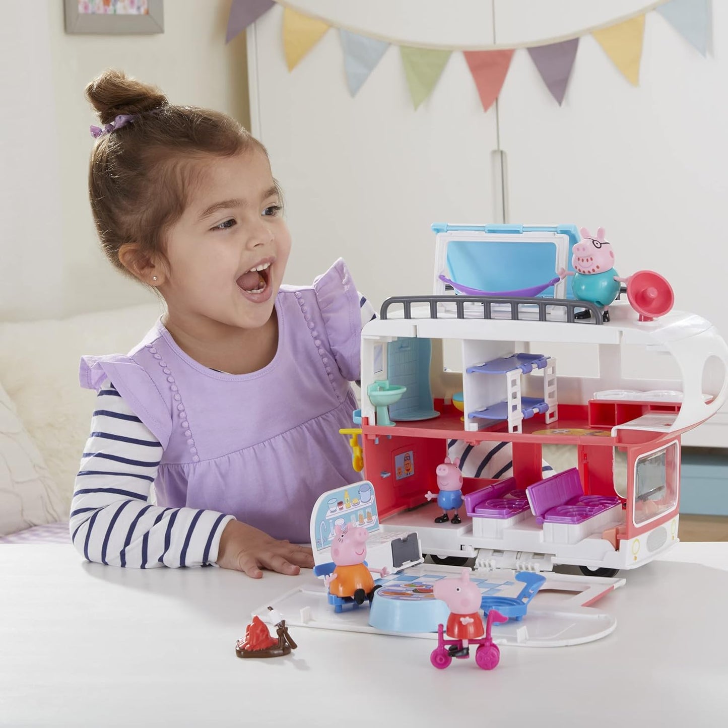 Peppa Pig Peppa’s Adventures Peppa’s Family Motorhome by Hasbro