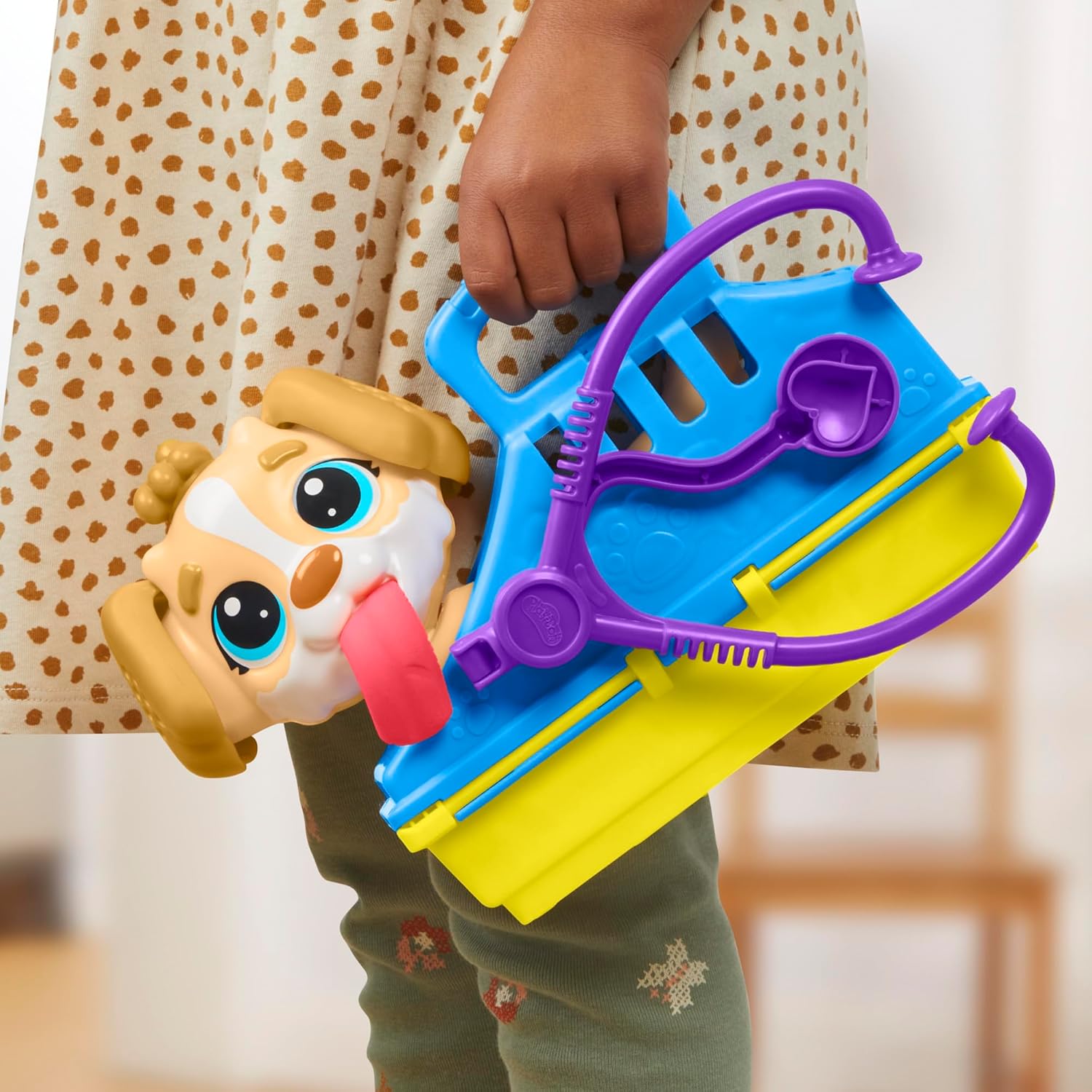 Play-Doh Care 'n Carry Vet Playset by Hasbro