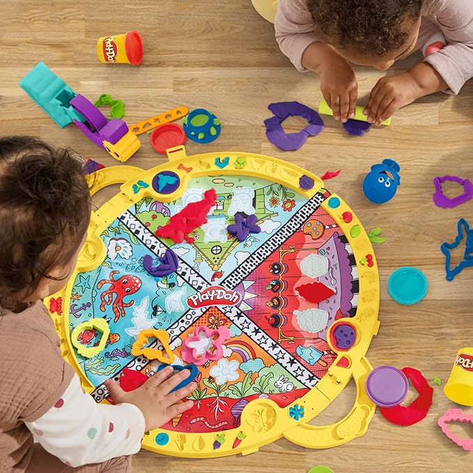 Play-Doh Fold & Go Playmat Starter Set with 19 Accessories by Hasbro