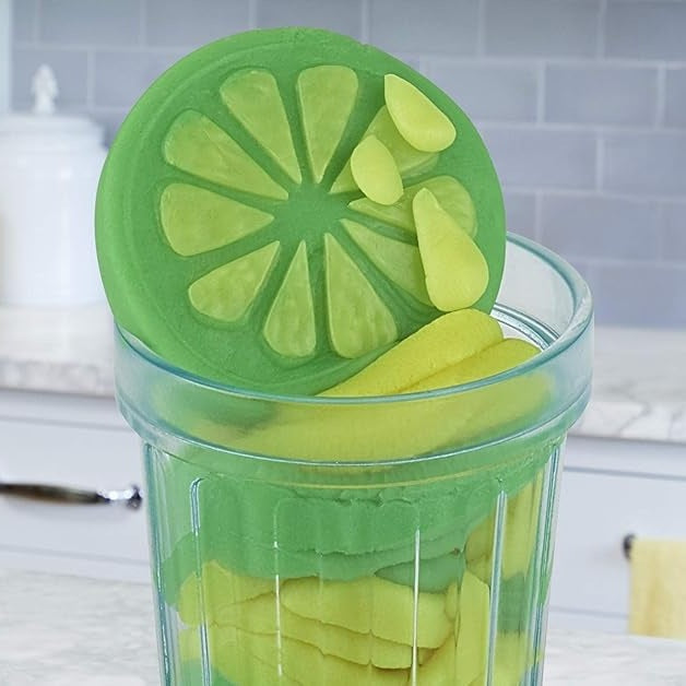 Play-Doh Kitchen Creations Juice Squeezin by Hasbro