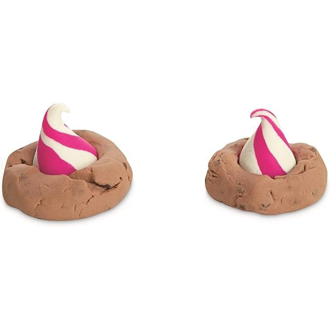 Play-Doh Kitchen Creations Milk and Cookies Set by Hasbro
