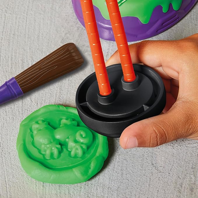 Play-Doh Teenage Mutant Ninja Turtles Mutation Station Playset by Hasbro