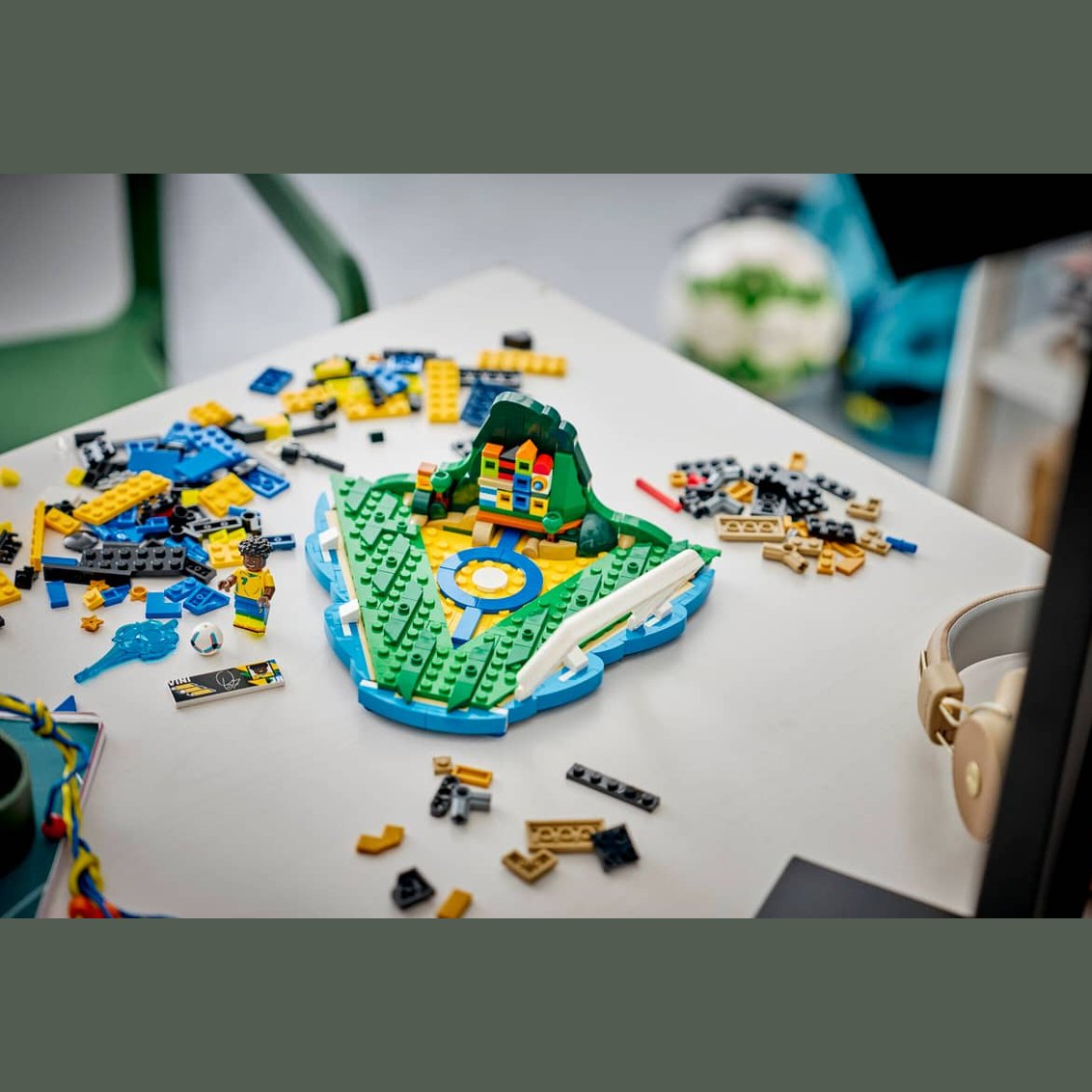 Lego Editions Venicius Jr (43027) by LEGO