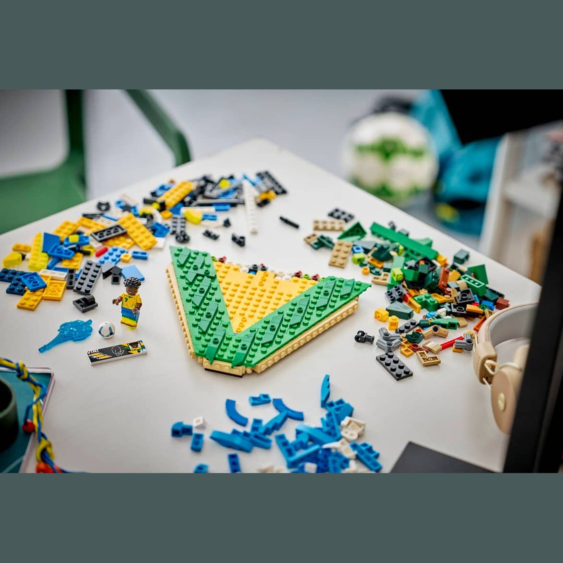 Lego Editions Venicius Jr (43027) by LEGO