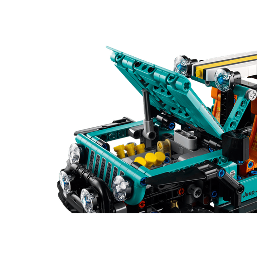 LEGO Jeep Wrangler Rubicon SUV (42227) by LEGO